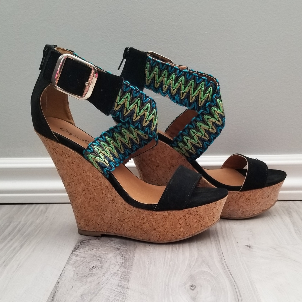Wedge heels